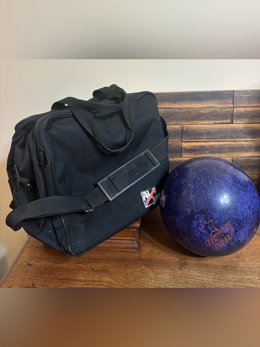 Vintage Roto Grip 15 lb Bowling Ball w KR Strikeforce Single Ball Bag